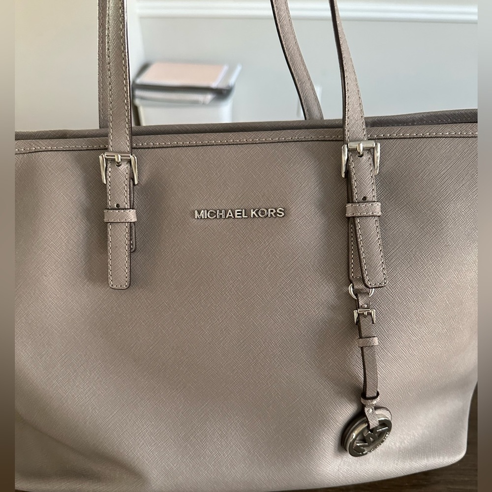 Grey Large Michael Kors Jet Set Tote Bag with middle compartment